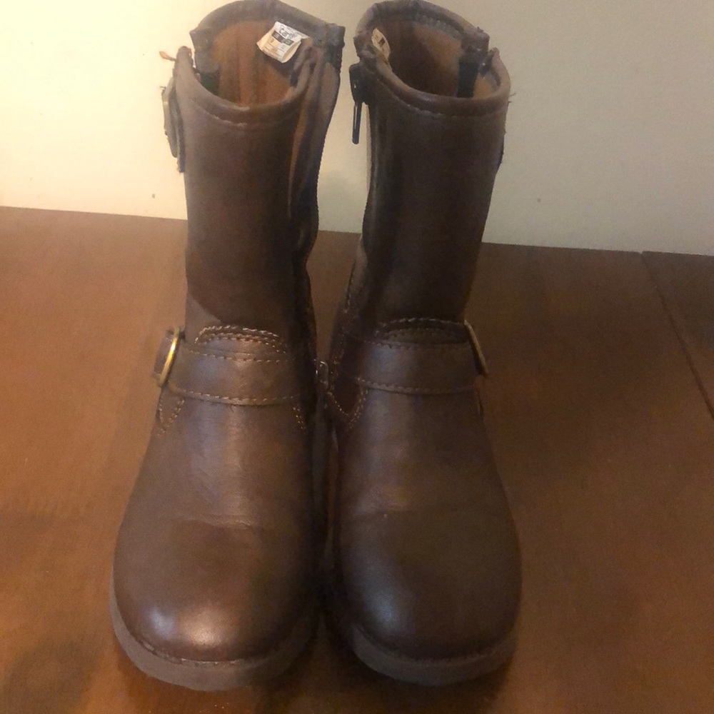 Boots - Picture 2 of 3